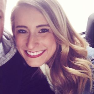 Meet your Posher, Carolyn